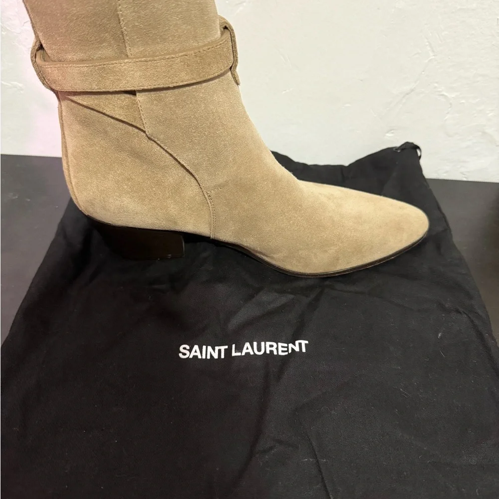SAINT LAURENT ANKLE BOOT - Picture 2 of 7